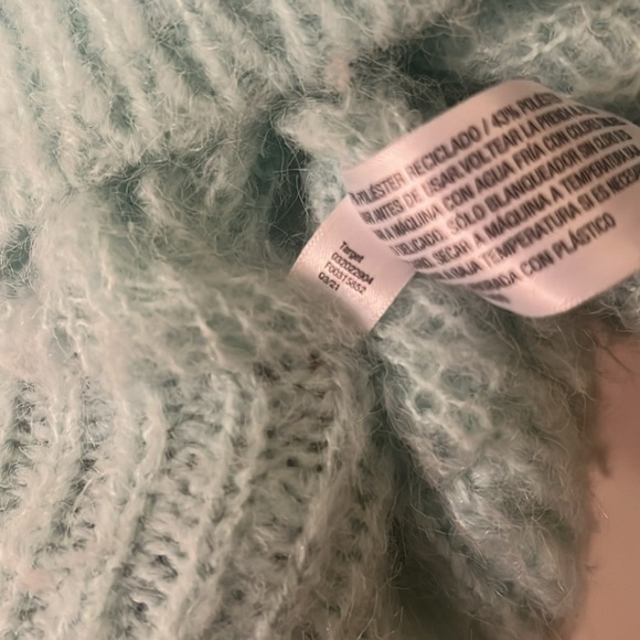 Cat & Jack sweater size XL junior - Picture 7 of 7